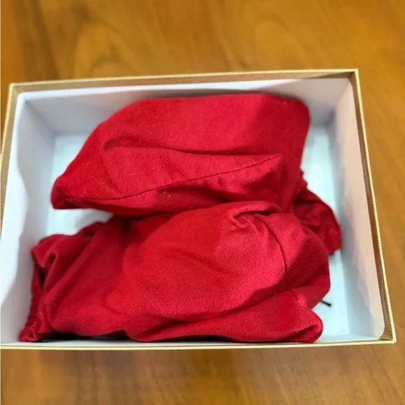 Christian Louboutin Matricia 100 Satin Bow Heels color Black size 38 - Picture 13 of 14